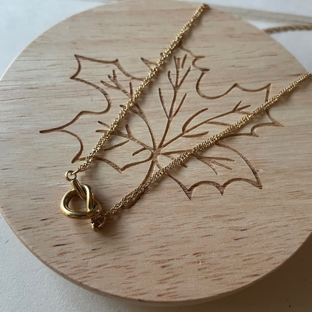 Gold Love Knot Heart Necklace